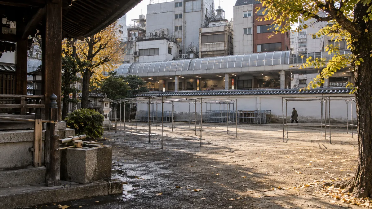 ふだんの日の寺の境内